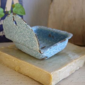 porte-savon-emaille-bleu_3206_4-1024x768