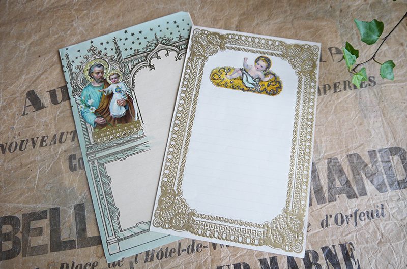 2 Feuilles de papier à lettres