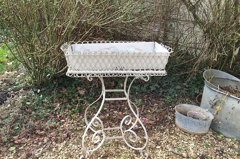 Grande jardinière sur pied