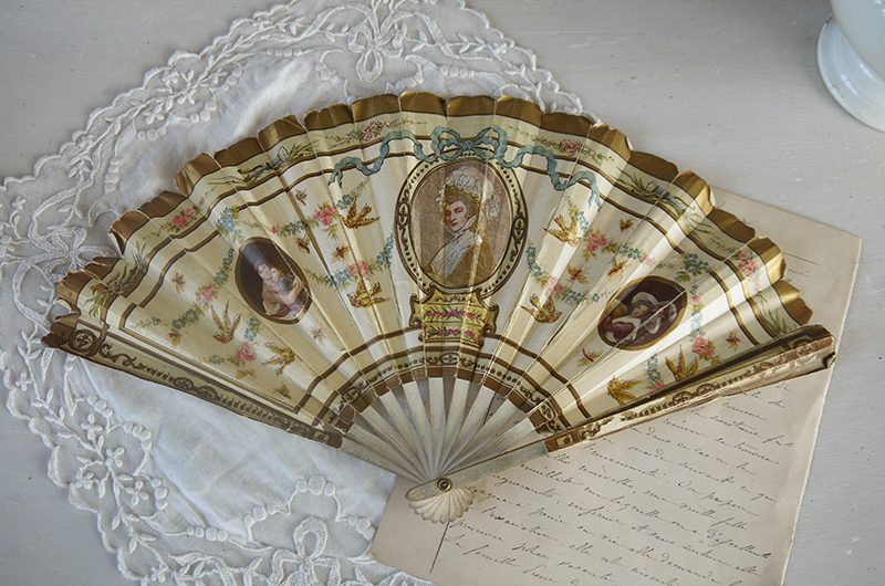 Eventail en papier