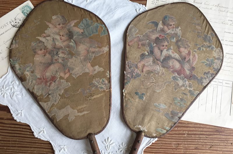 Ecrans à main anges