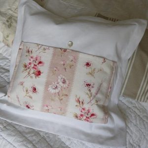 housse-de-coussin-a-poche_2729_4-1024x768-1-1024x768