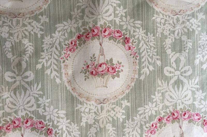 Tissu ancien médaillon