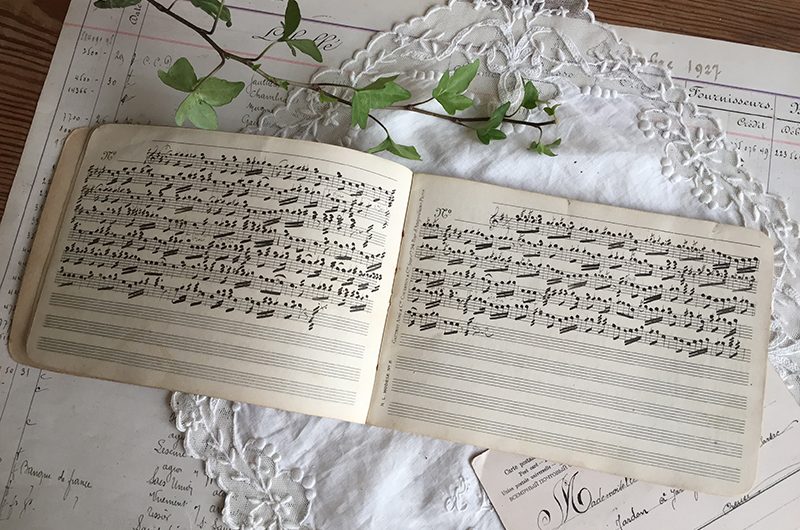 Carnet de partition manuscrit