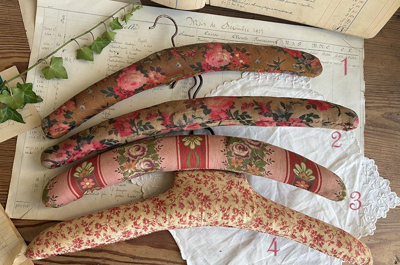 Cintres tissu fleuri