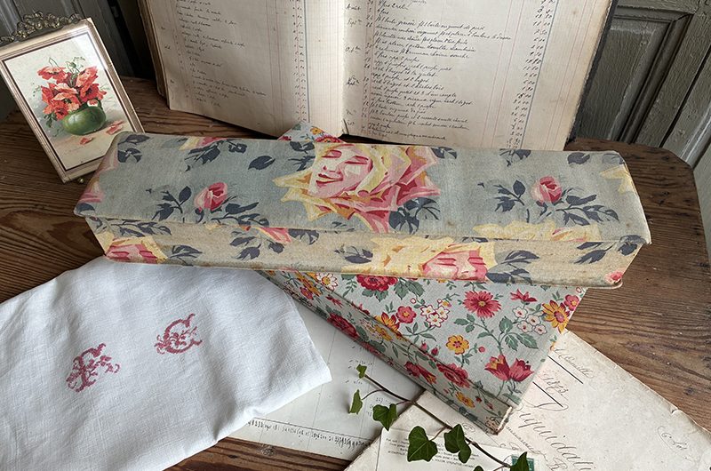 Boites rectangulaires en tissu