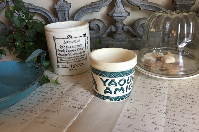Ancien pot de yaourt