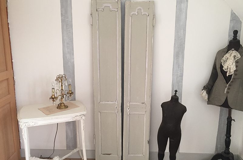 Lot de 2 portes à moulures